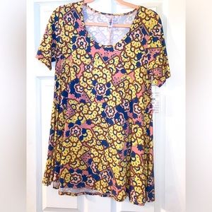 NWT Small lularoe perfect t